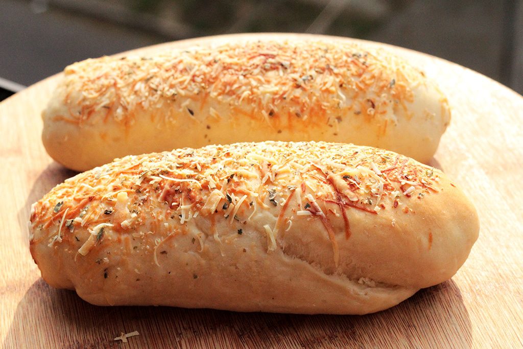 pão de parmesão com oregano