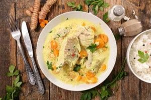 Filé de peixe ao creme de grão de bico